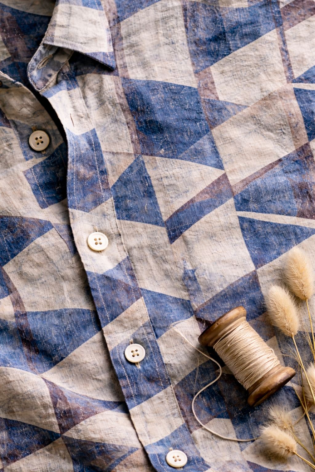 Blue and sand geometrical print