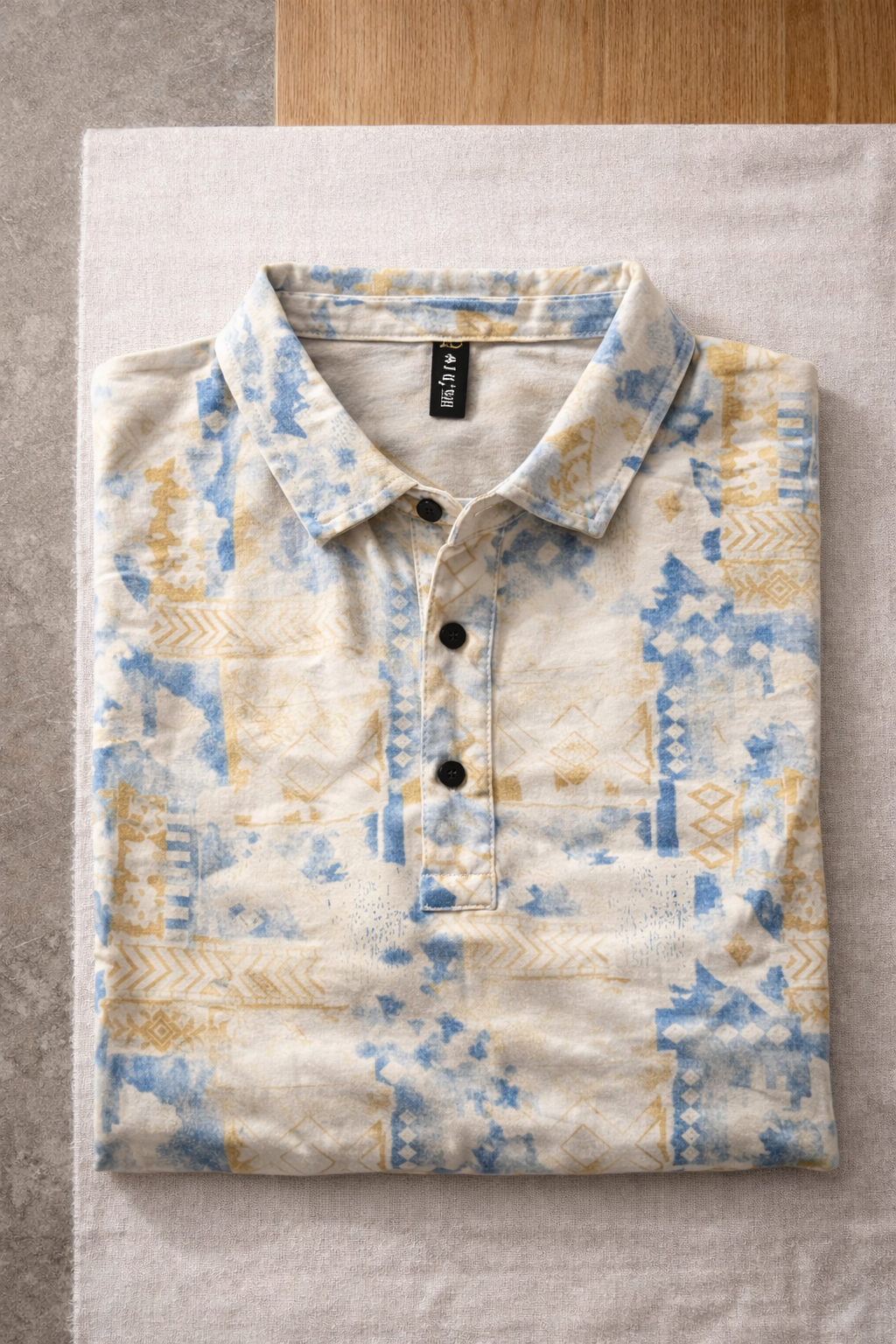 Contemporary Print Polo – Effortless Smart-Casual Style